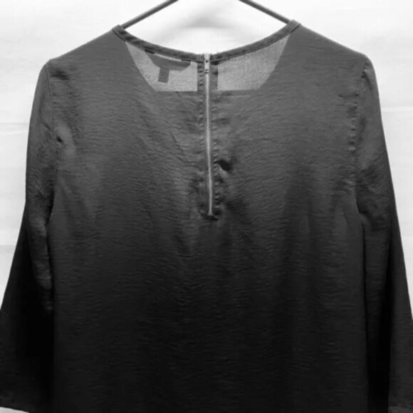 Express Women's Medium Black 3/4 Sleeve Zip Back Tunic Embossed Snakeskin Detail - Picture 8 of 13